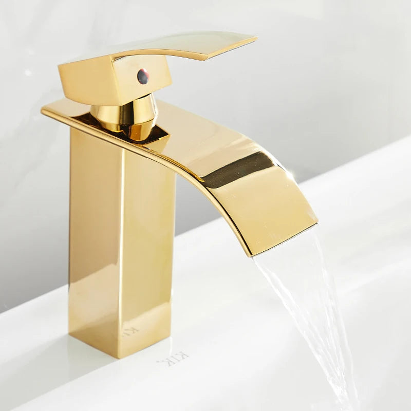 Grifo de lavabo de baño de cascada de latón chapado en oro/cromo/negro, mezclador de lavabo de tocador cuadrado, grifo de lavabo frío y caliente con un solo mango