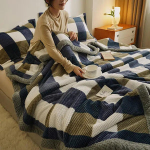 Knit Blanket Throw Soft Chenille Yarn Knitted Blanket Machine Washable Crochet Handmade Knit Throw Blanket for Couch Bed