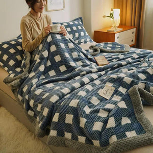 Knit Blanket Throw Soft Chenille Yarn Knitted Blanket Machine Washable Crochet Handmade Knit Throw Blanket for Couch Bed