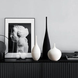 Minimalist Handmade Art Zen Vase Ceramic Decoration Living Room Model Home Decoration Black and White Art Vase Hand Drawing Hot