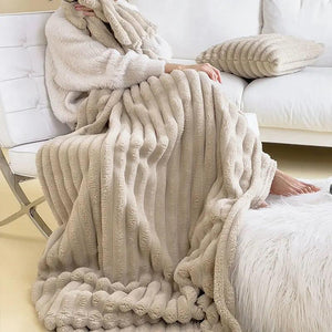 New Artificial Rabbit Plush Autumn Warm Blankets for Beds Soft Coral Fleece Sofa Throw Blanket Comfortable Thicken Bed Sheet