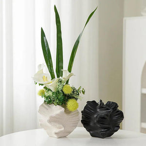 New European Style Wavy Plain White Ceramic Vase Frosted Hydroponic Dried Flower Arrangement Home Decoration Gifts And Crafts