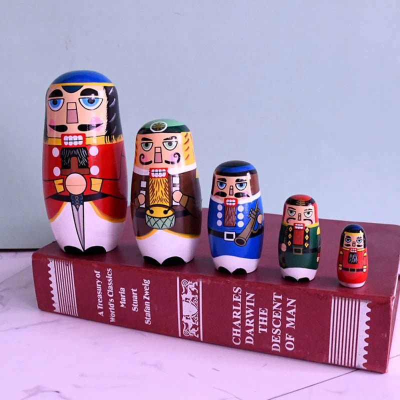 Nutcracker Matryoshka Dolls 5pcs Russia King Tabletop Ornament Home Decoration New Year Festvial Present