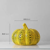 Pumpkin Kusama Yayoi Ornaments Modern Sculpture Polka Dot Owl Bird Art Home Interior Decoration Office Arts Wedding Christmas